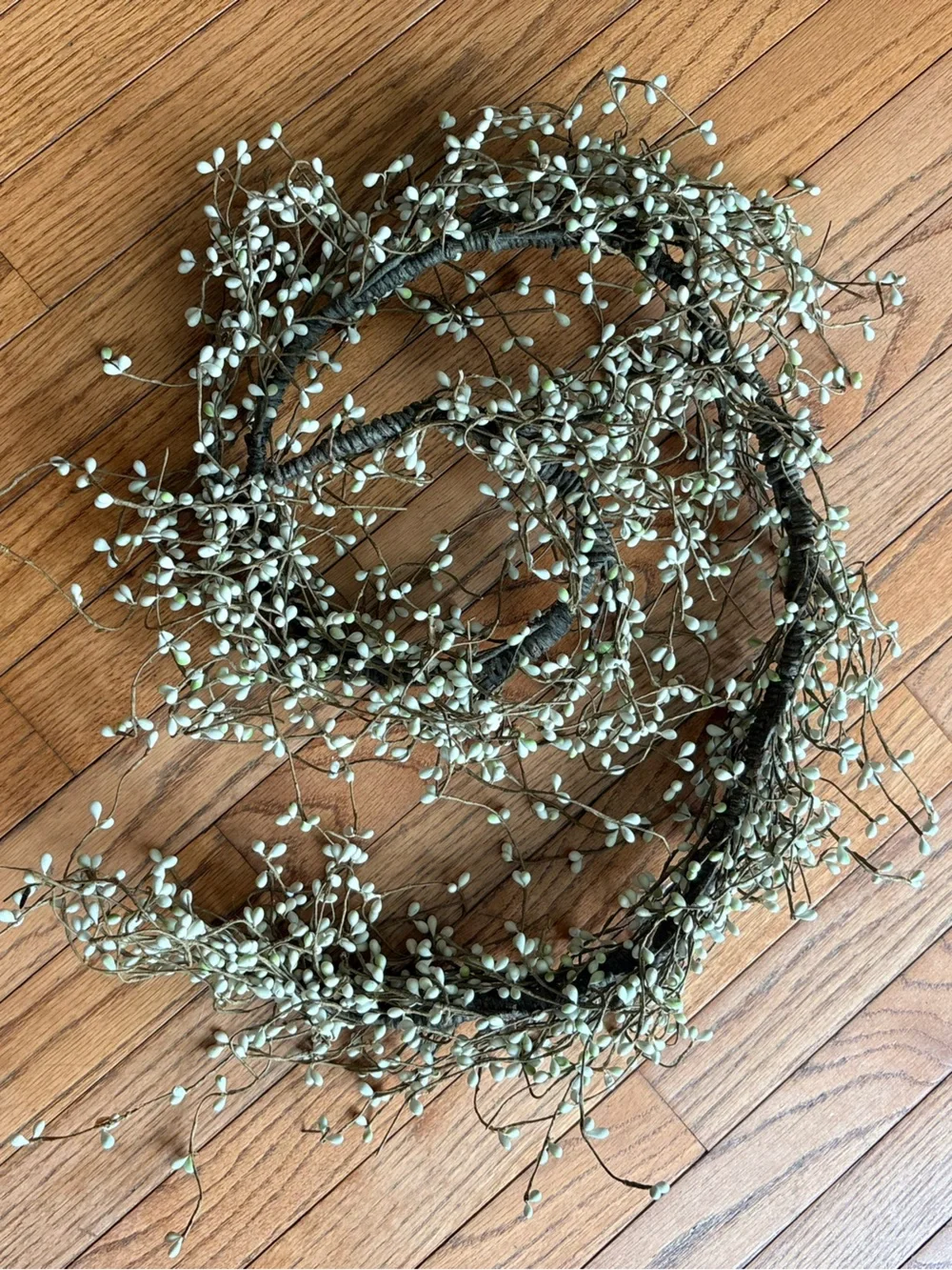 Vintage Farmhouse Pip Berry Garland